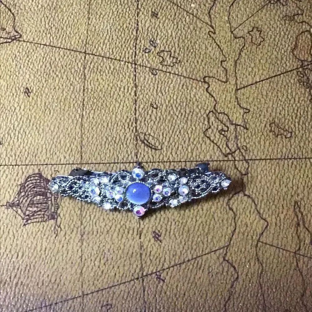 Beautiful, carnival color, rhinestone and blue moonstone like vintage Hair barre